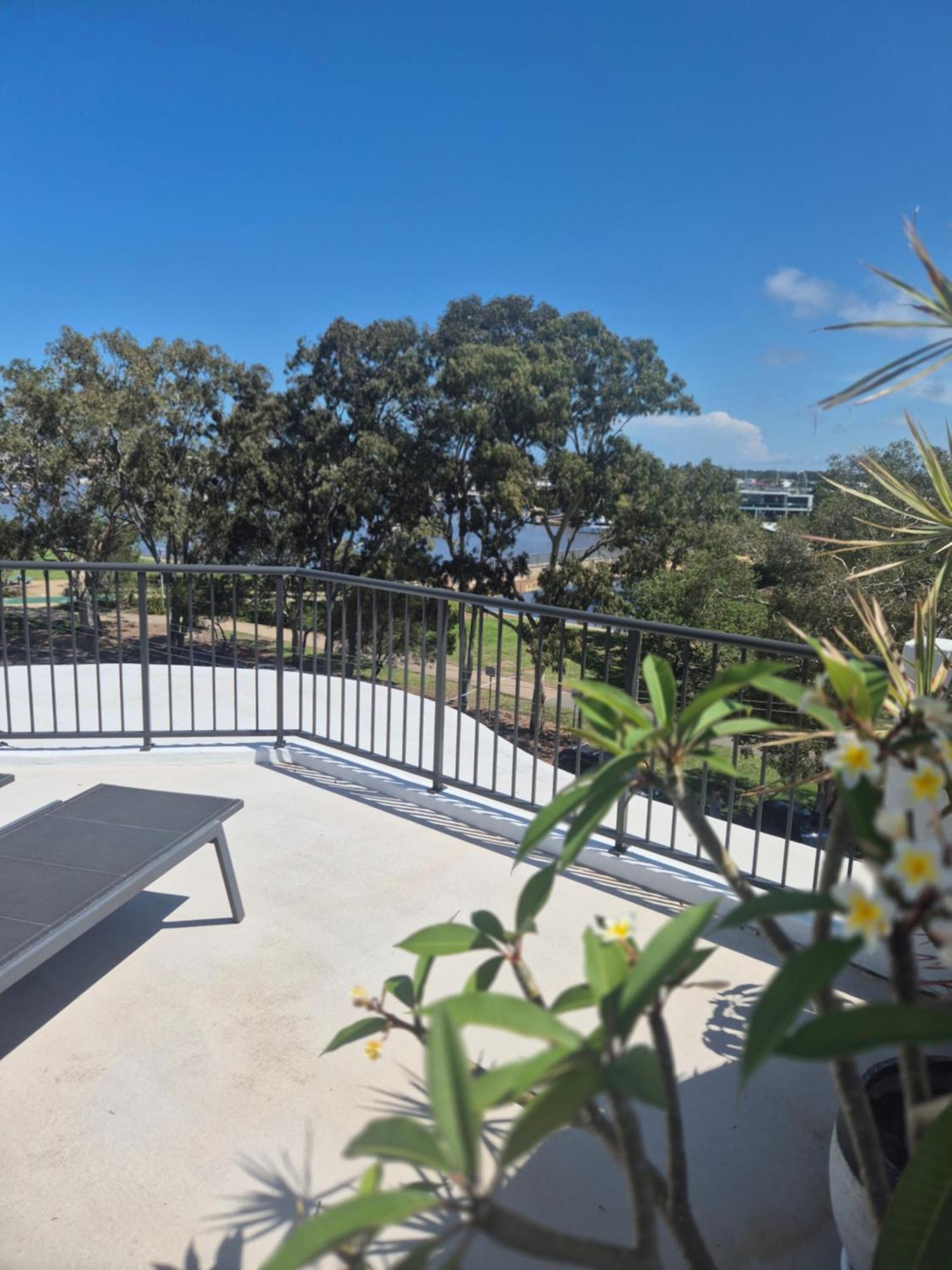 Excellsior Apartments Mooloolaba Dış mekan fotoğraf